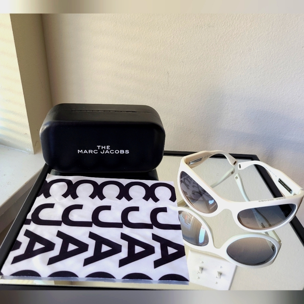 MARC JACOBS women's sunglasses